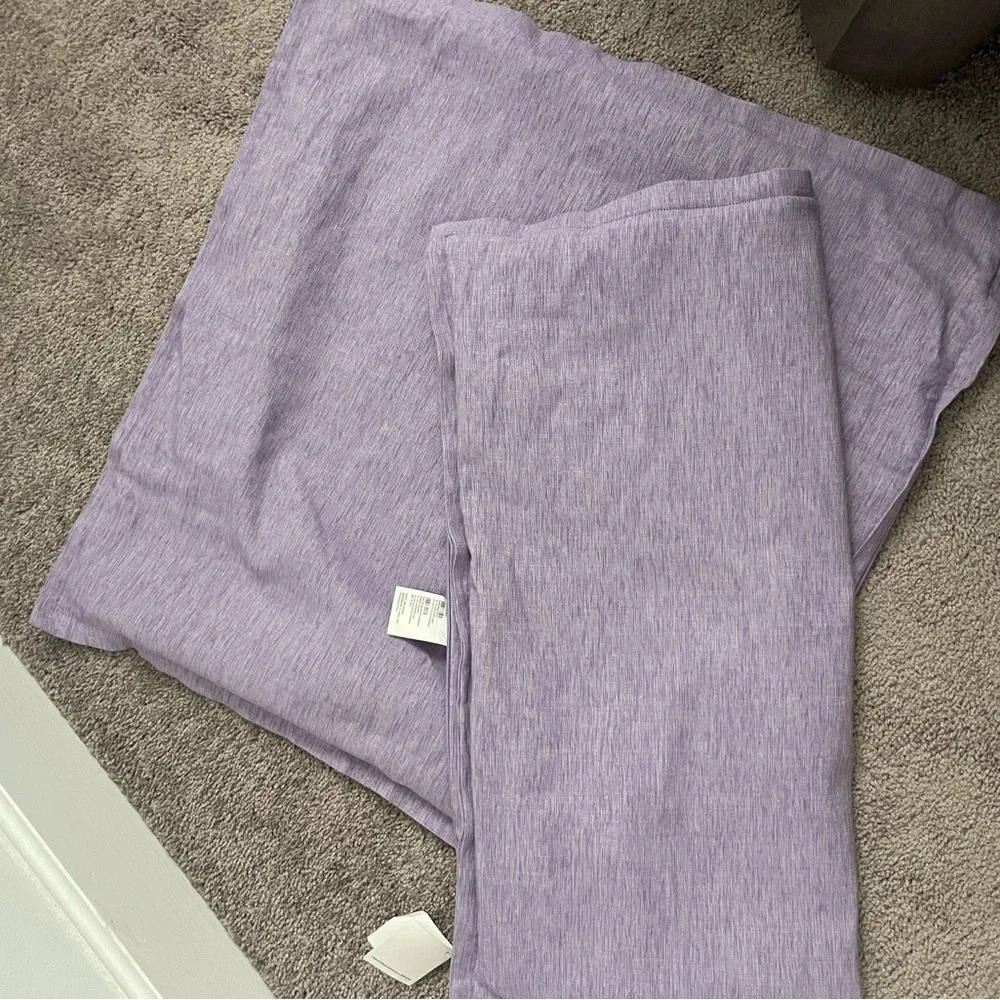 Unused Crate & Barrel Linen Lavender Pillow Cases (Set of 2)